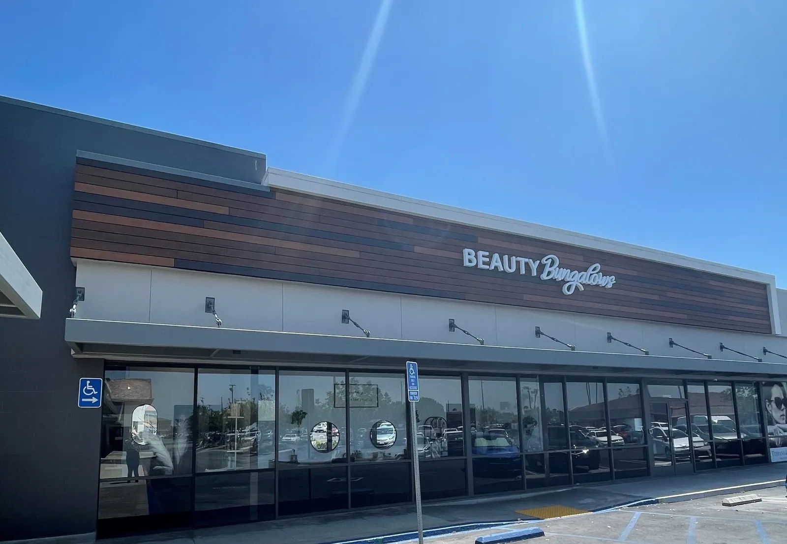 Beauty Bungalows brand photo